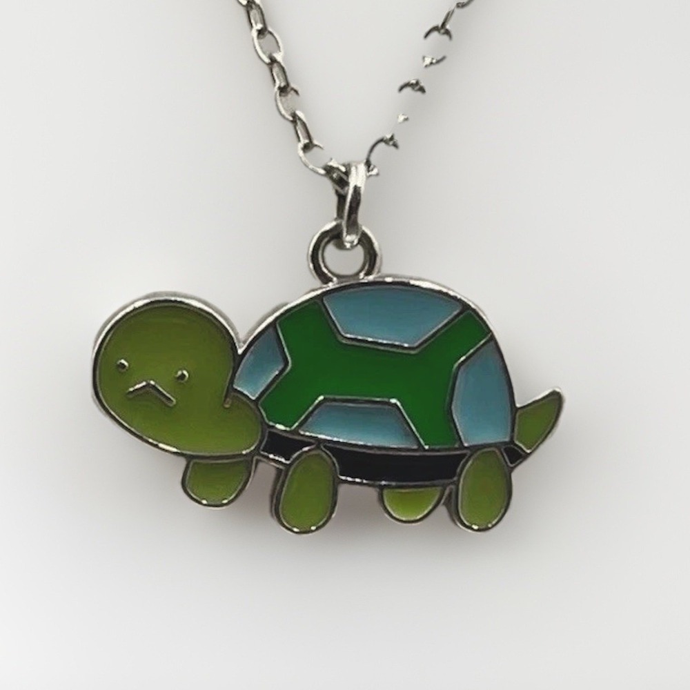 Vintage Silver-Toned Green Enamel Modern Fashion Turtle-Shape Charm Pendant